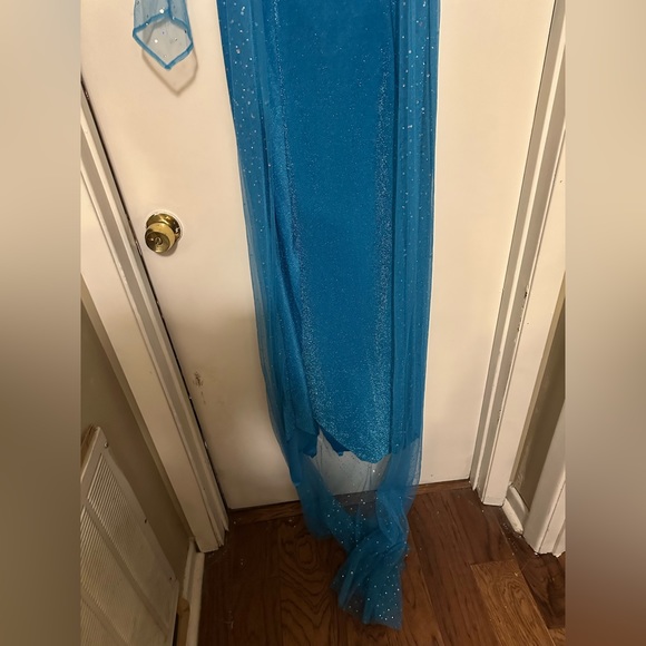 Size Medium Disney Princess - Picture 2 of 9